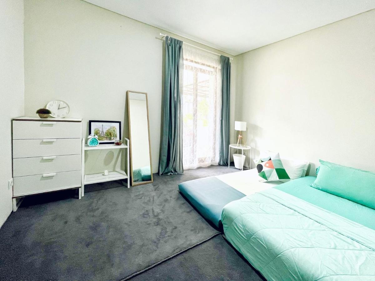 Larisa Homestay Syariah Padalarang Exterior photo